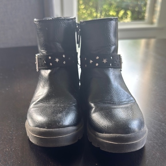 Wonder Nation Black Leather Boots with Silver Buckle - Picture 2 of 3